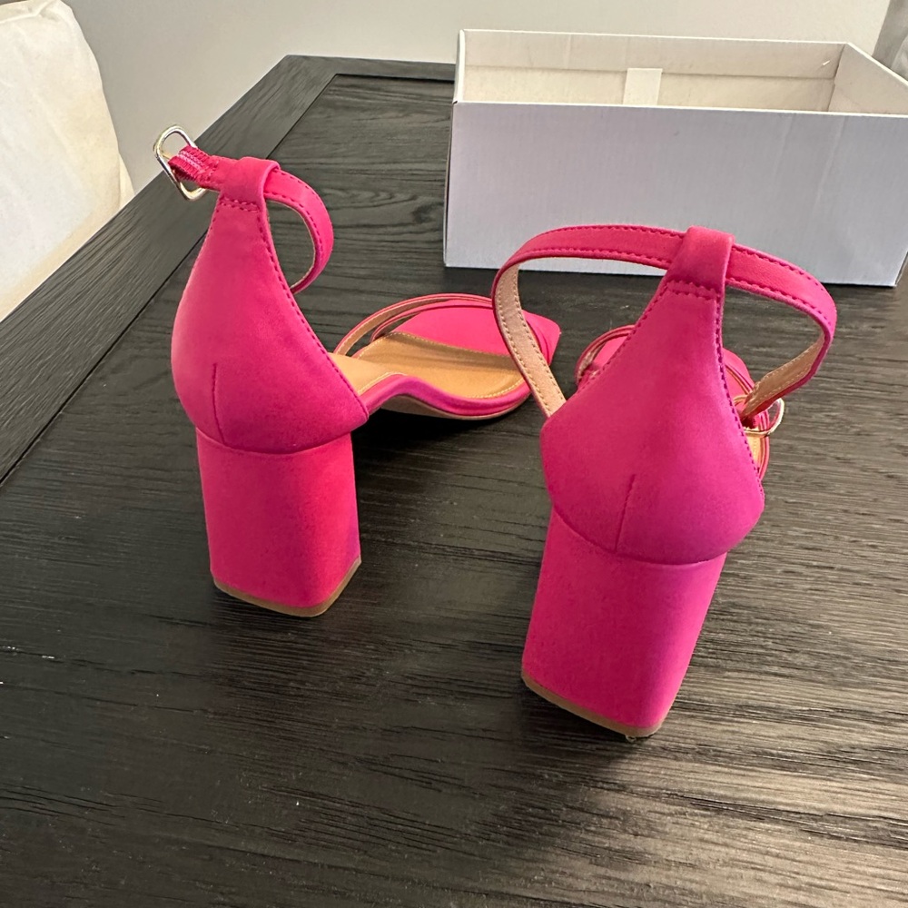 Ellie Vibrant Pink Square-Toe Sandals